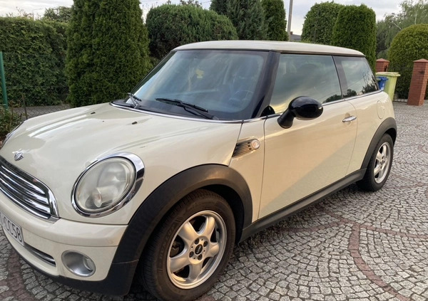 MINI ONE cena 13900 przebieg: 137200, rok produkcji 2008 z Ostrzeszów małe 56